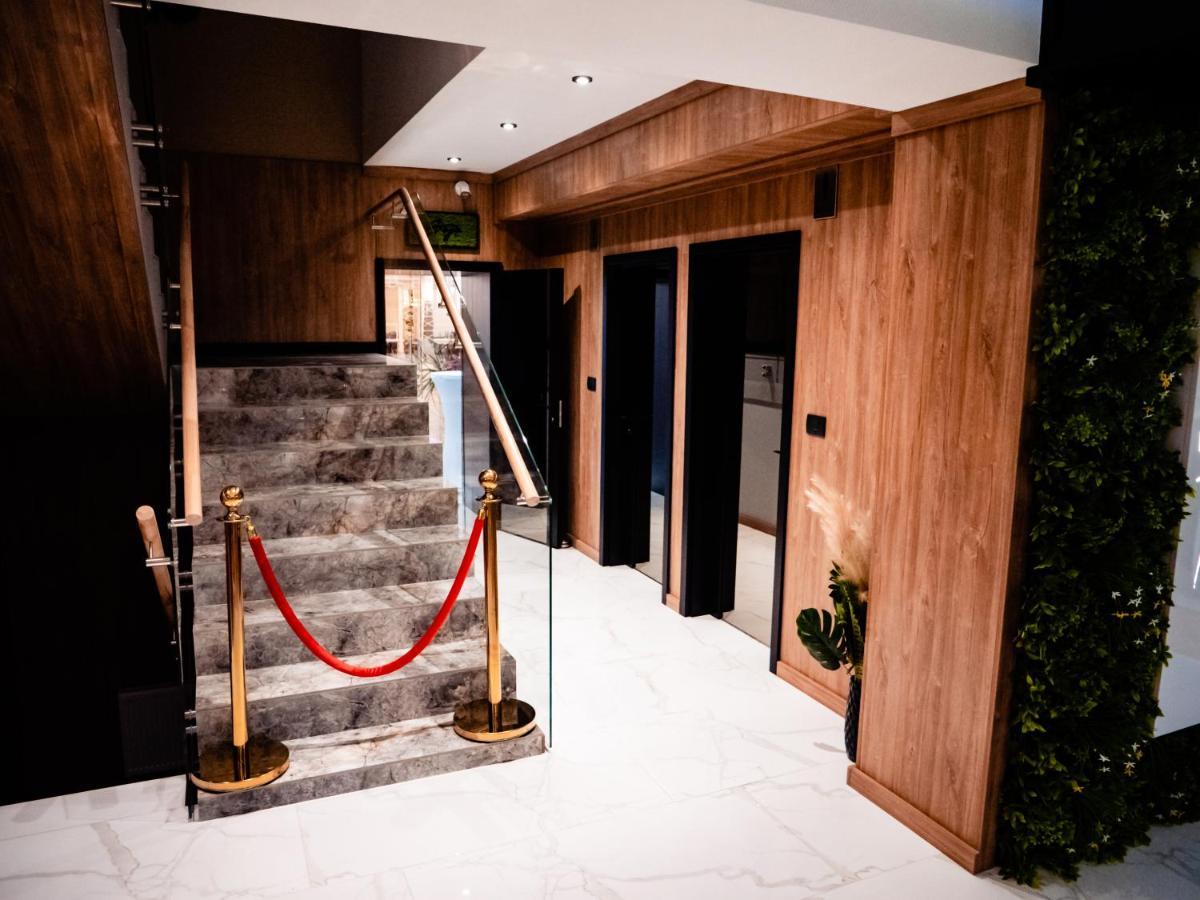 Hotel Goya Boutique Târgu Jiu Екстериор снимка