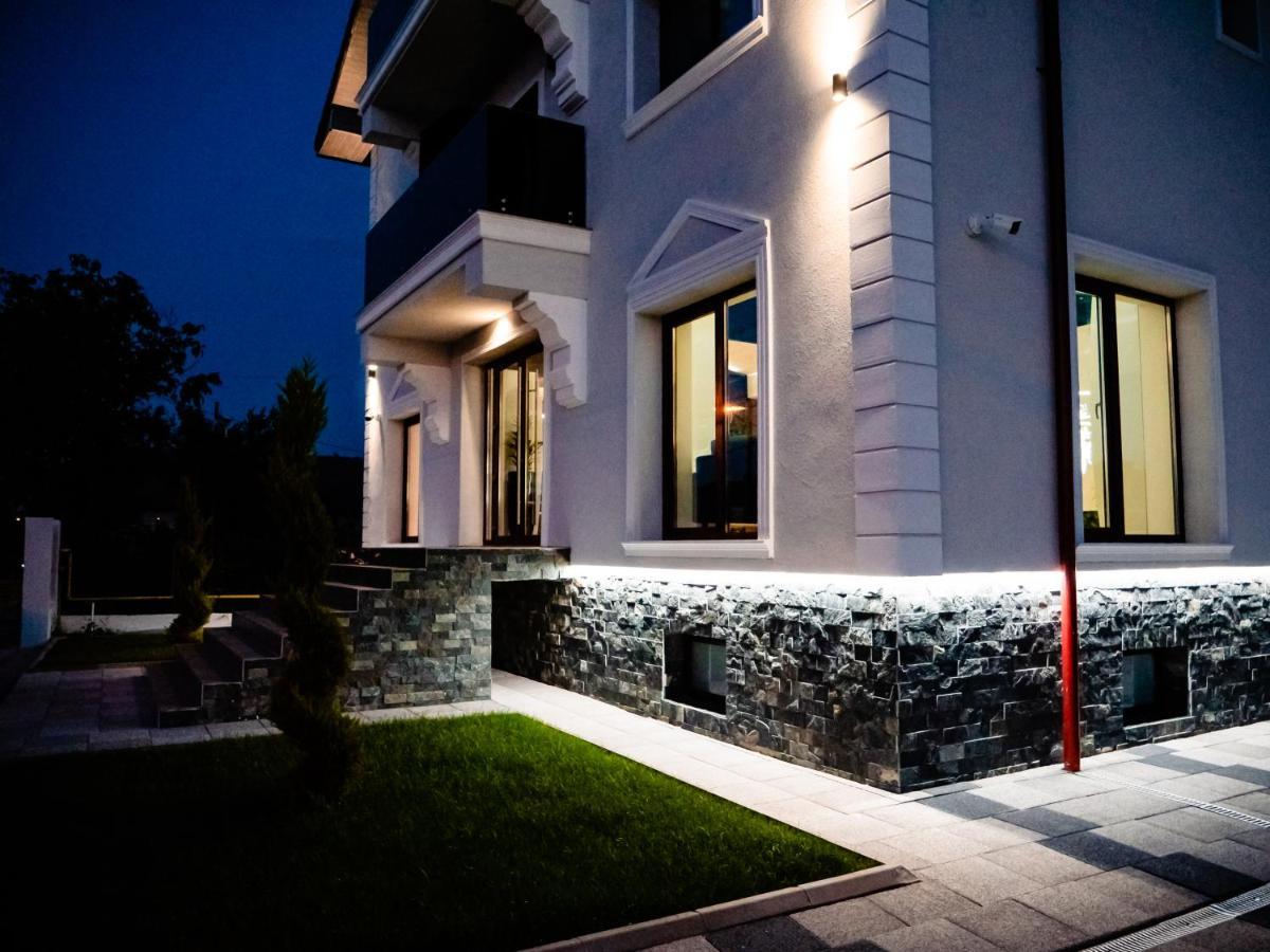 Hotel Goya Boutique Târgu Jiu Екстериор снимка