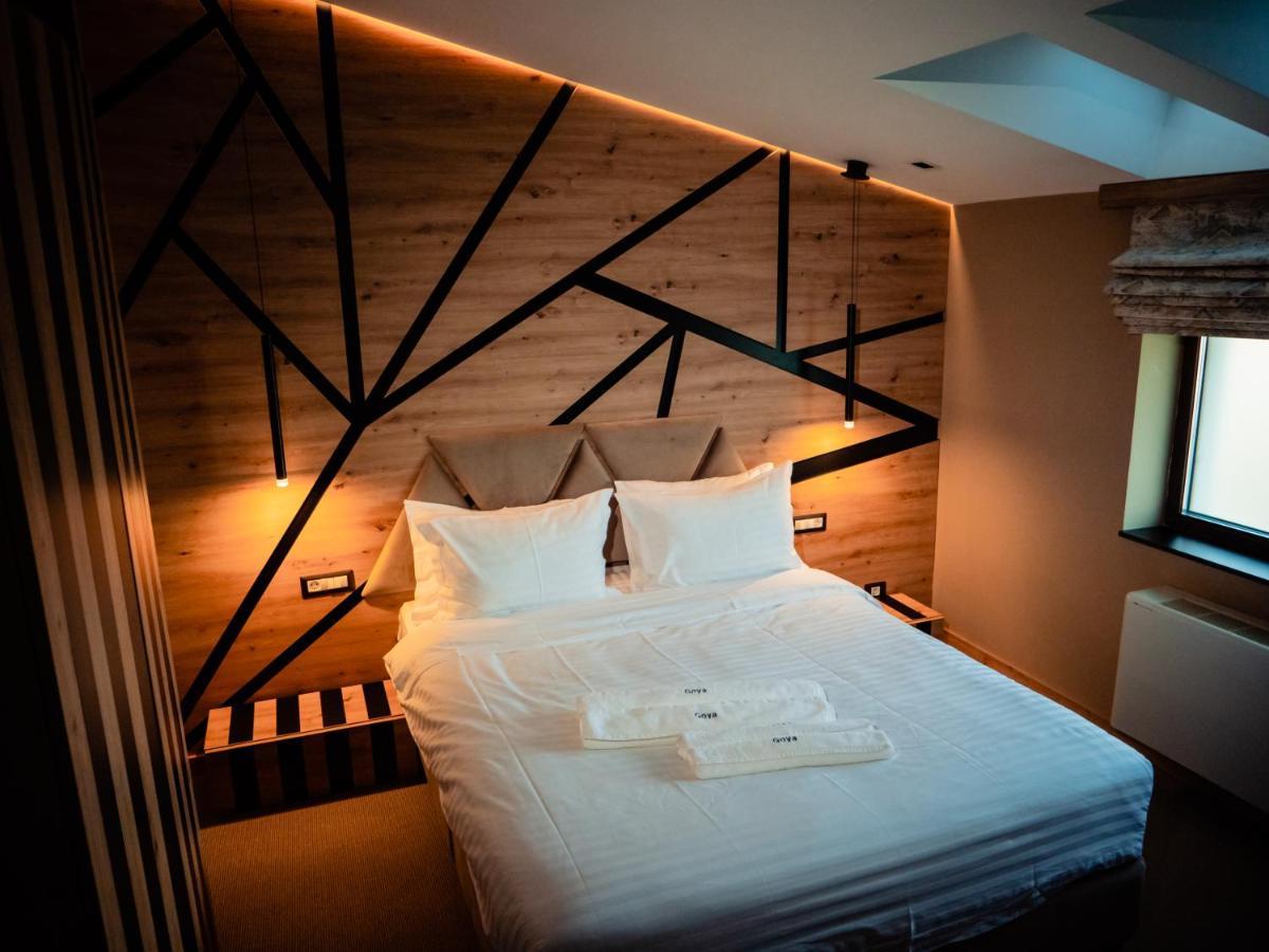 Hotel Goya Boutique Târgu Jiu Екстериор снимка