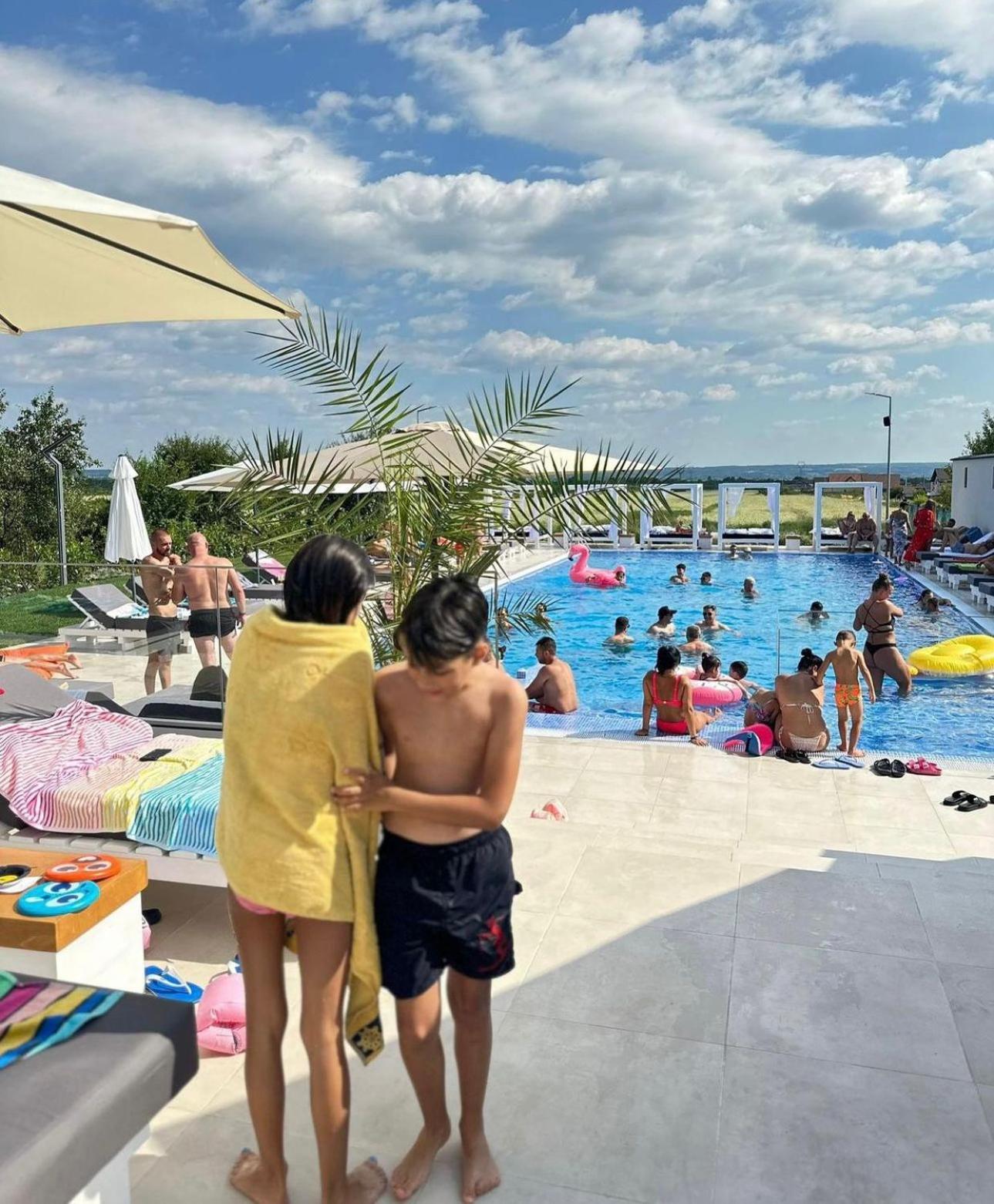 Hotel Goya Boutique Târgu Jiu Екстериор снимка