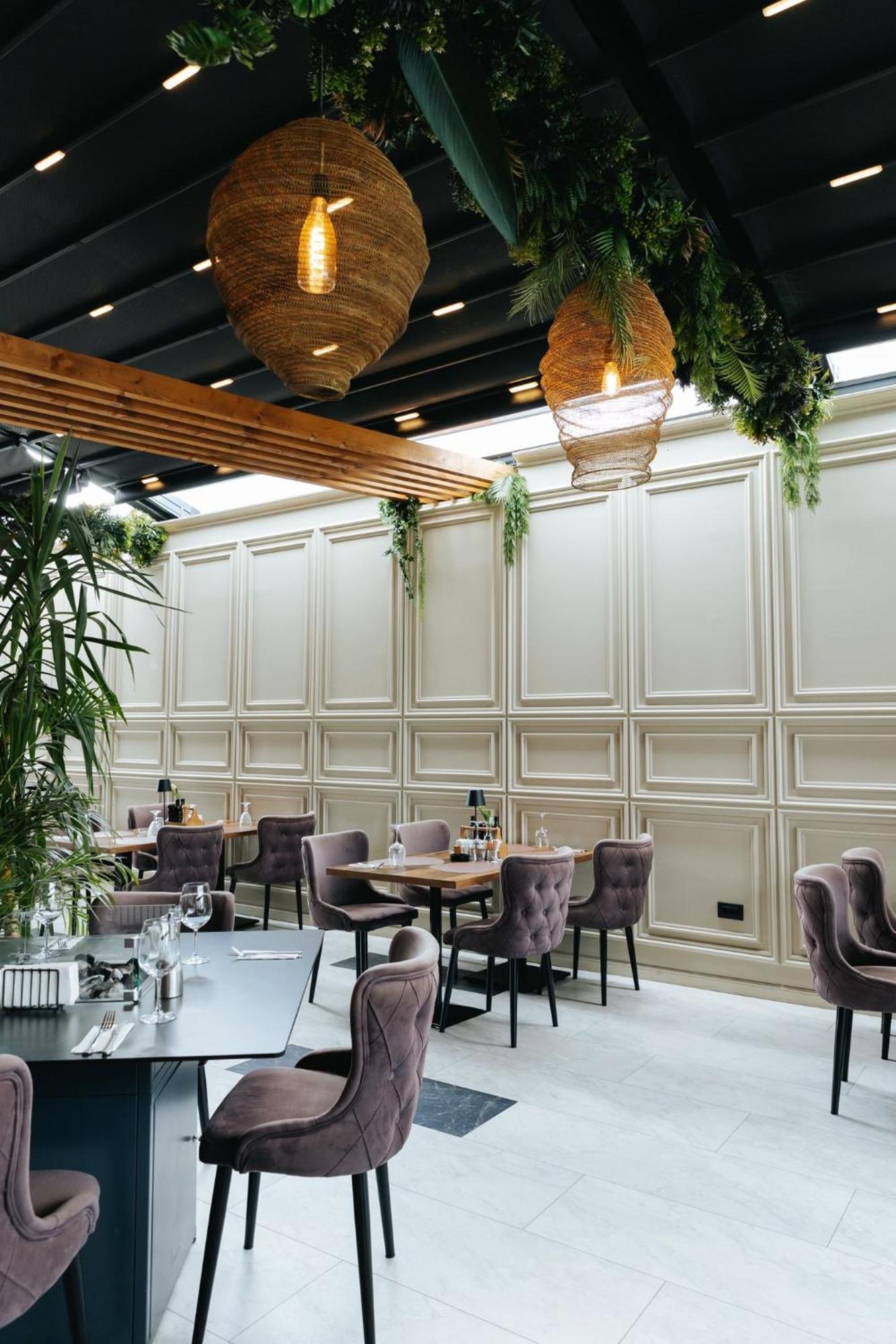 Hotel Goya Boutique Târgu Jiu Екстериор снимка