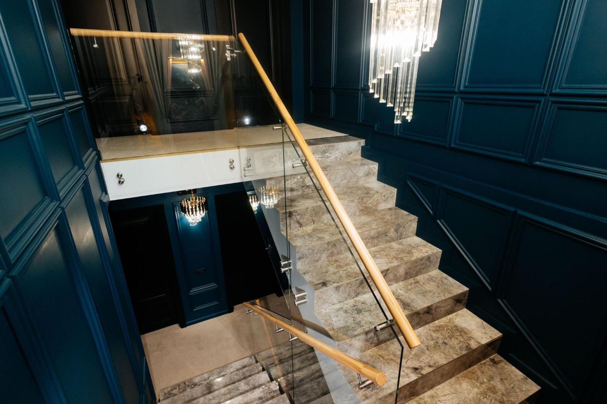 Hotel Goya Boutique Târgu Jiu Екстериор снимка
