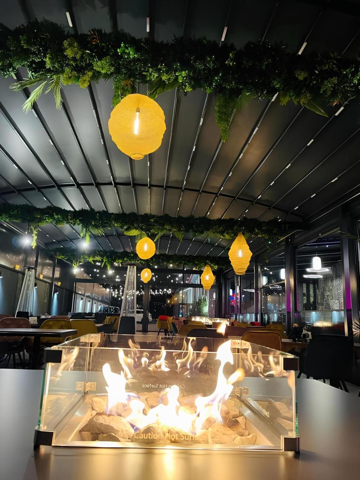 Hotel Goya Boutique Târgu Jiu Екстериор снимка